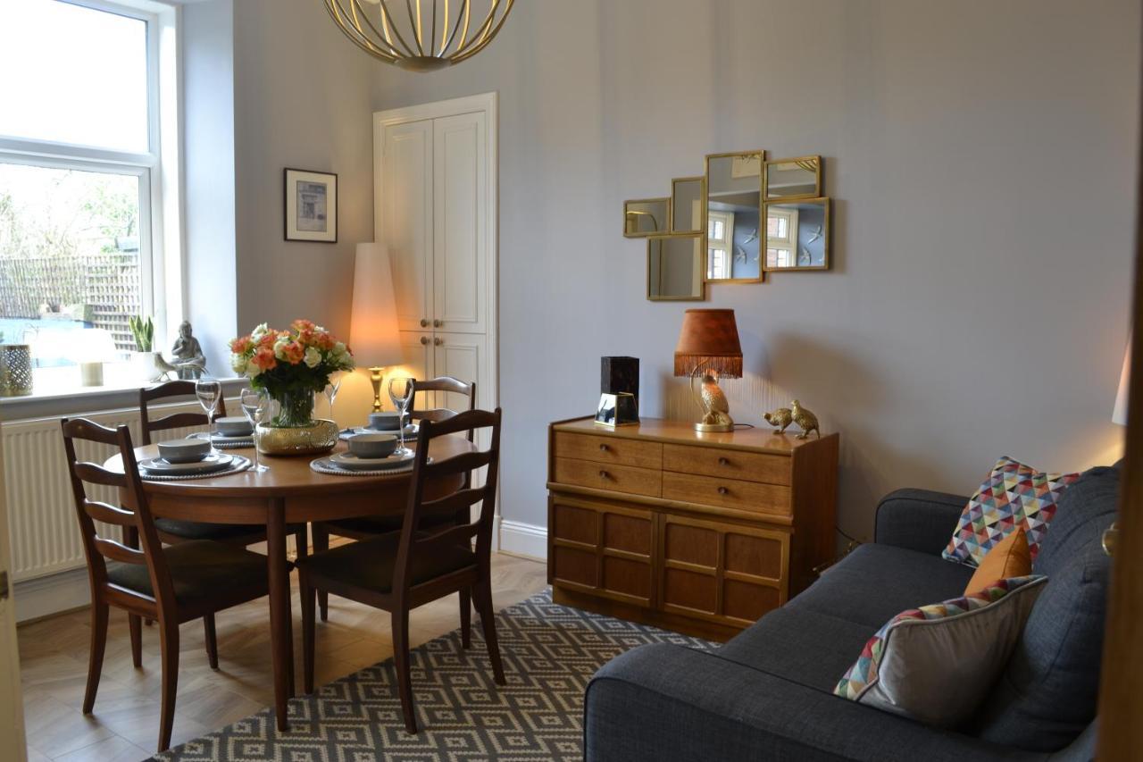 Stunning Period Townhouse With Garden, Walking Distance To Town Βίλα Ντάμφρις Εξωτερικό φωτογραφία